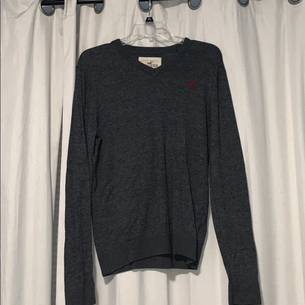 Men’s hollister sweater